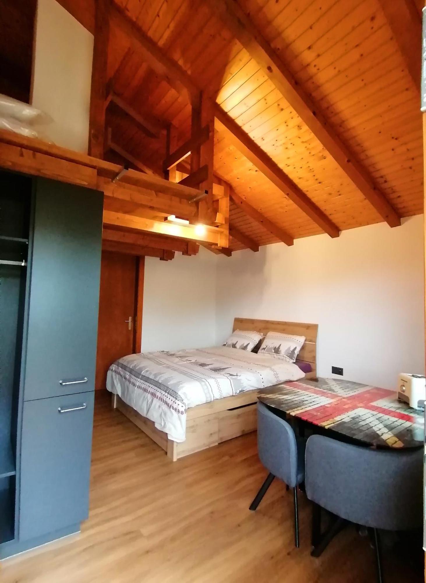 Les Combles Des Combes Hotel Ollon Ngoại thất bức ảnh